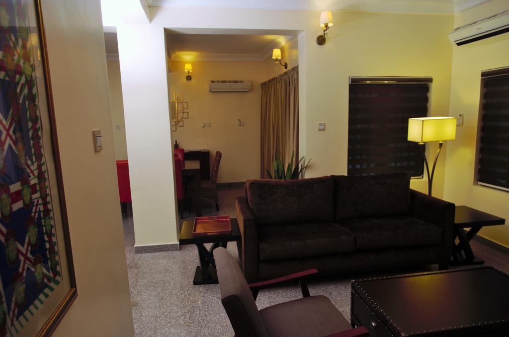 Gemini Place Apartments Лагос Номер фото